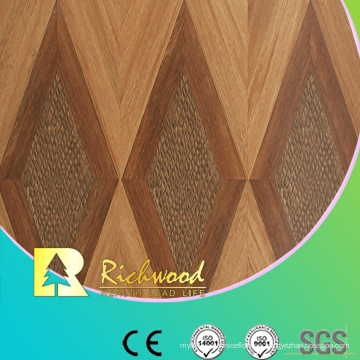 Piso laminado resistente al agua V-Grooved de la nuez de la textura de la viruta de 12.3mm